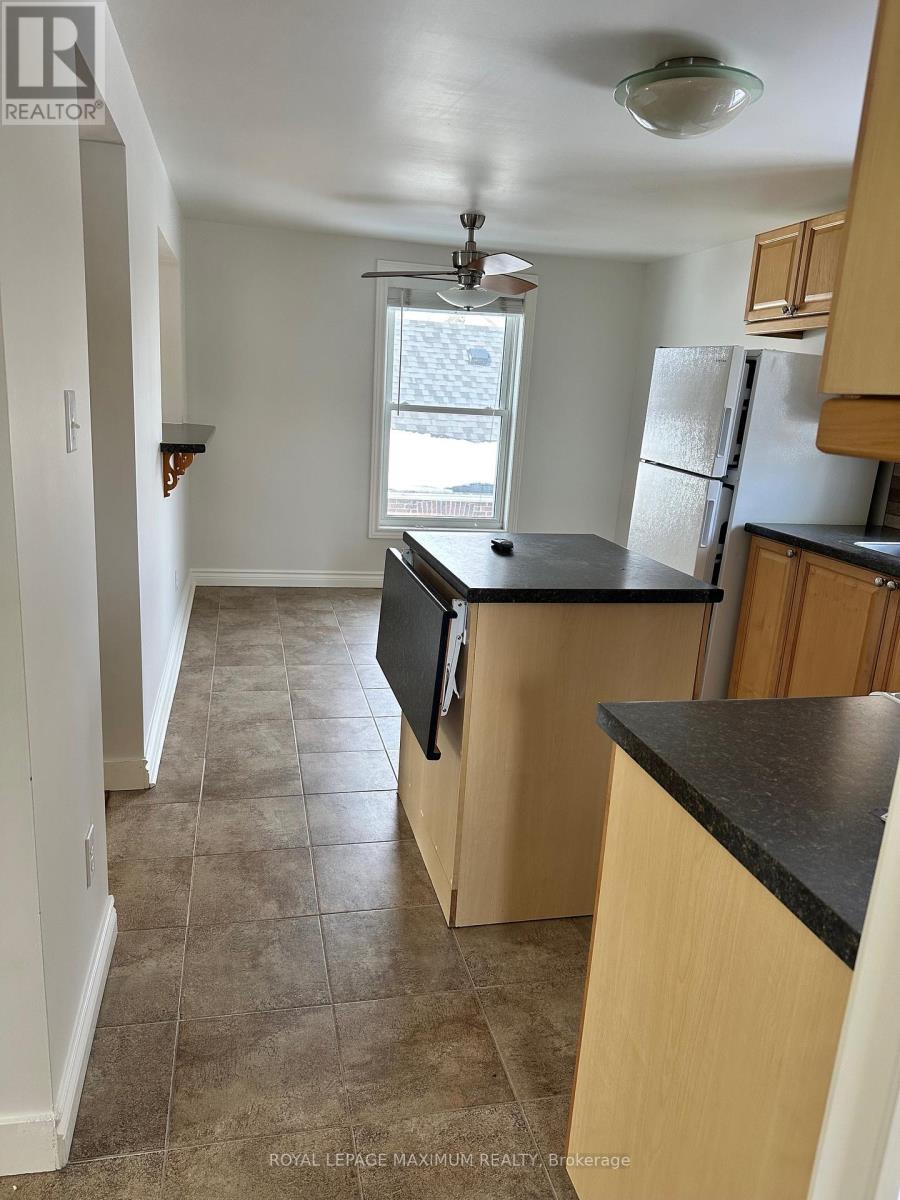 1 - 127 Innisfil Street, Barrie, Ontario  L4N 3E6 - Photo 11 - S12840130