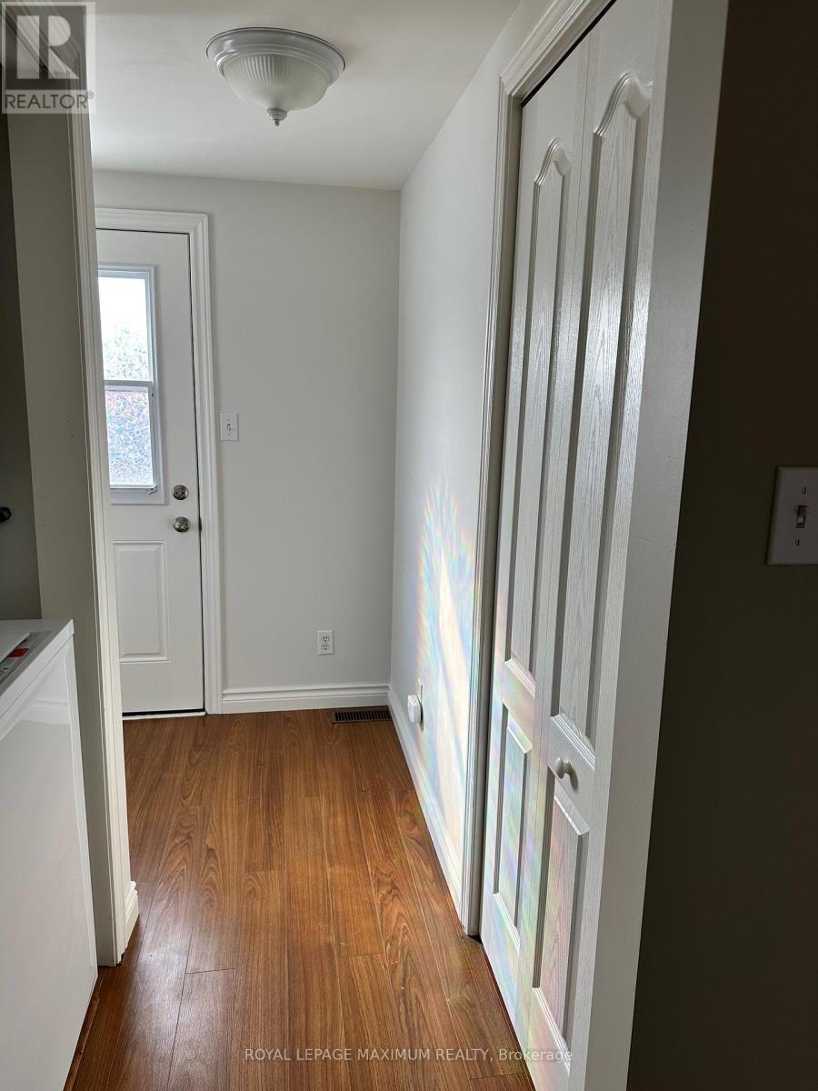 1 - 127 Innisfil Street, Barrie, Ontario  L4N 3E6 - Photo 7 - S12840130