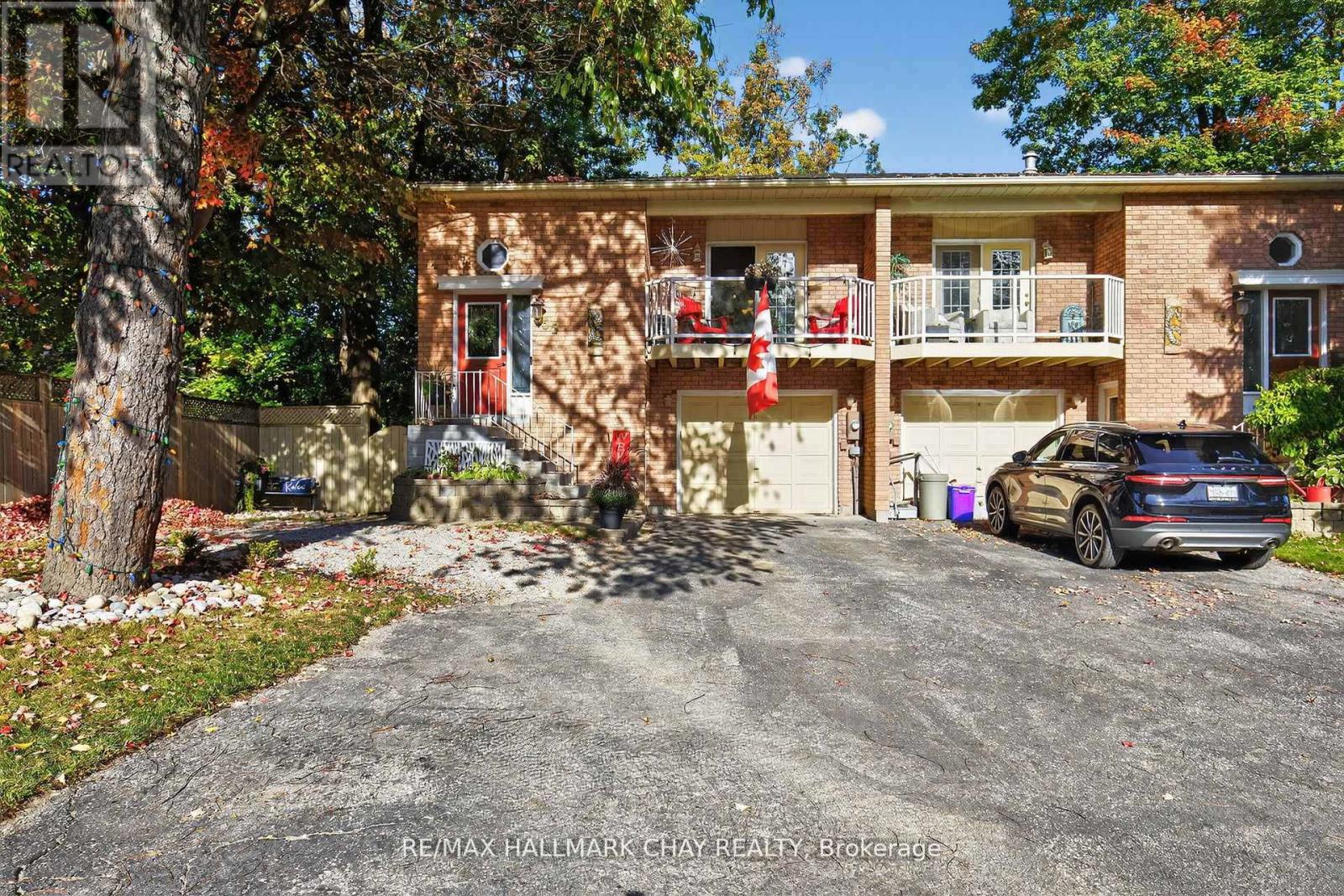 155 Maple Avenue, Barrie, Ontario  L4N 1S5 - Photo 3 - S12840136