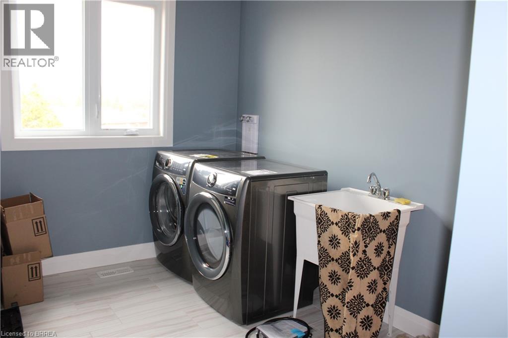 25 Bowen Place Unit# Upper, Oakland, Ontario  N0E 1L0 - Photo 11 - 40797921