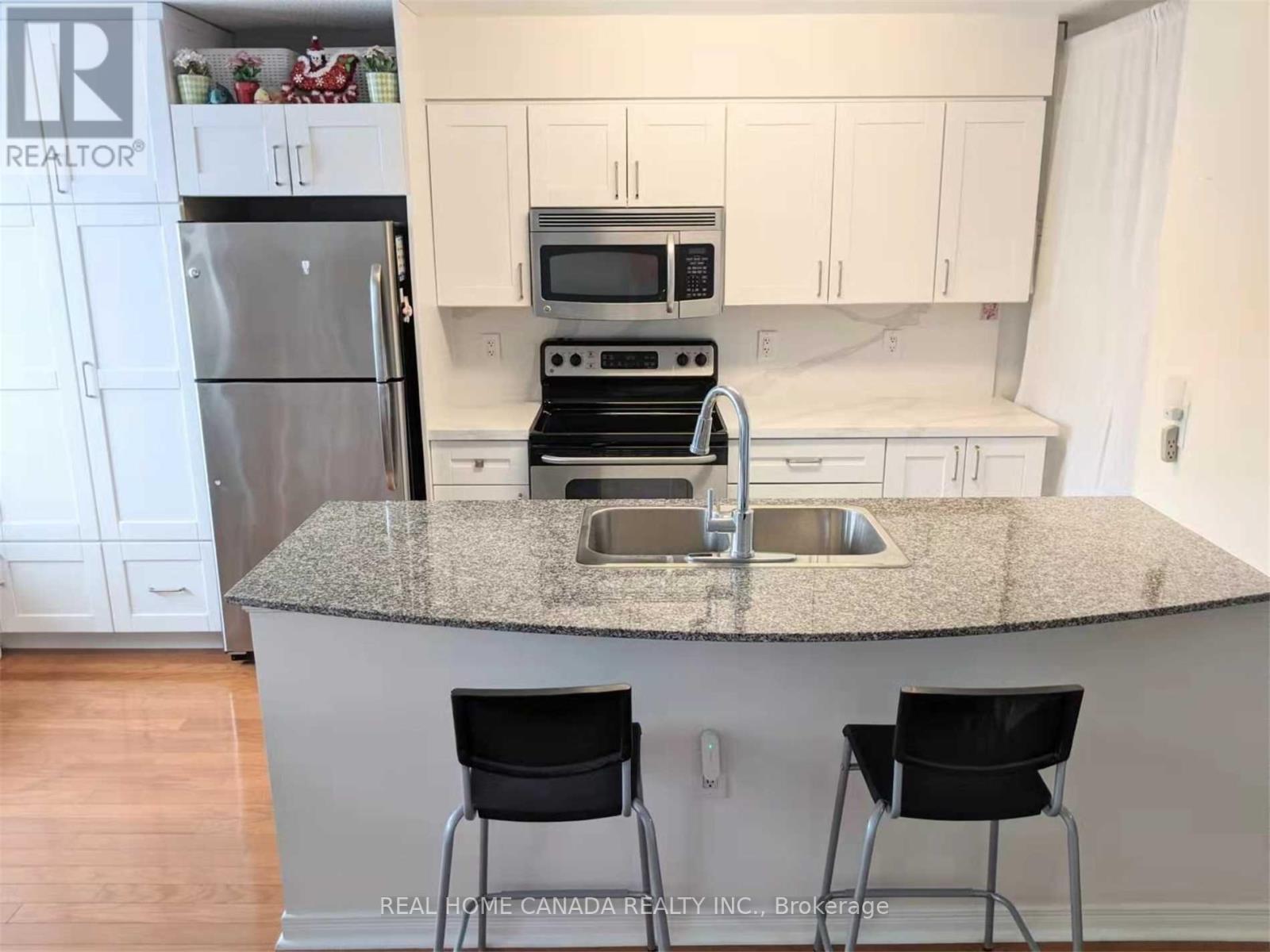 116 - 55 Via Rosedale Way, Brampton, Ontario  L6R 0V1 - Photo 13 - W12840010