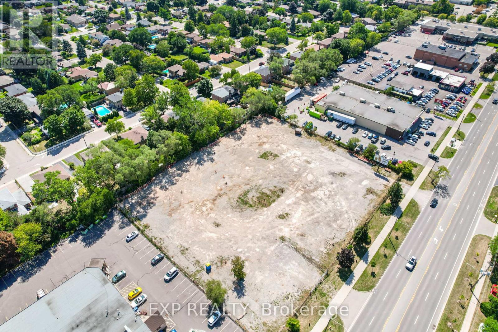 2362 Fairview Street, Burlington, Ontario  L7R 2E4 - Photo 4 - W12840014