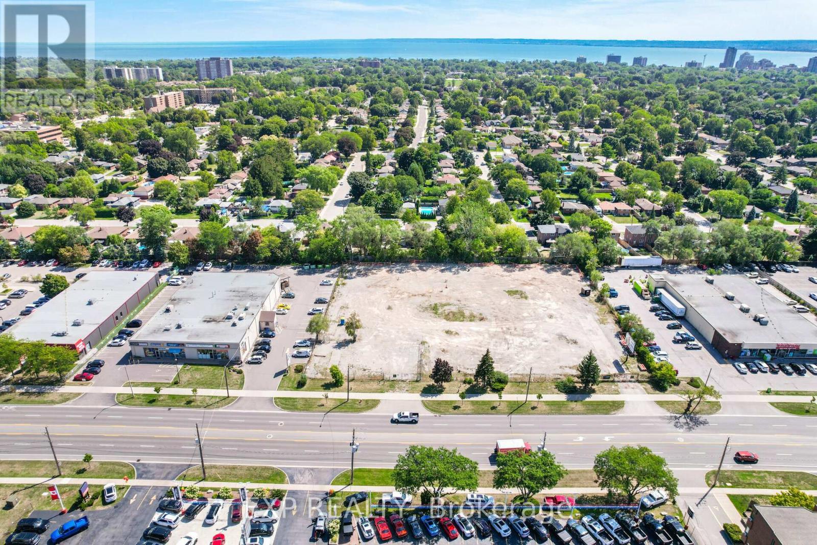 2362 Fairview Street, Burlington, Ontario  L7R 2E4 - Photo 6 - W12840014