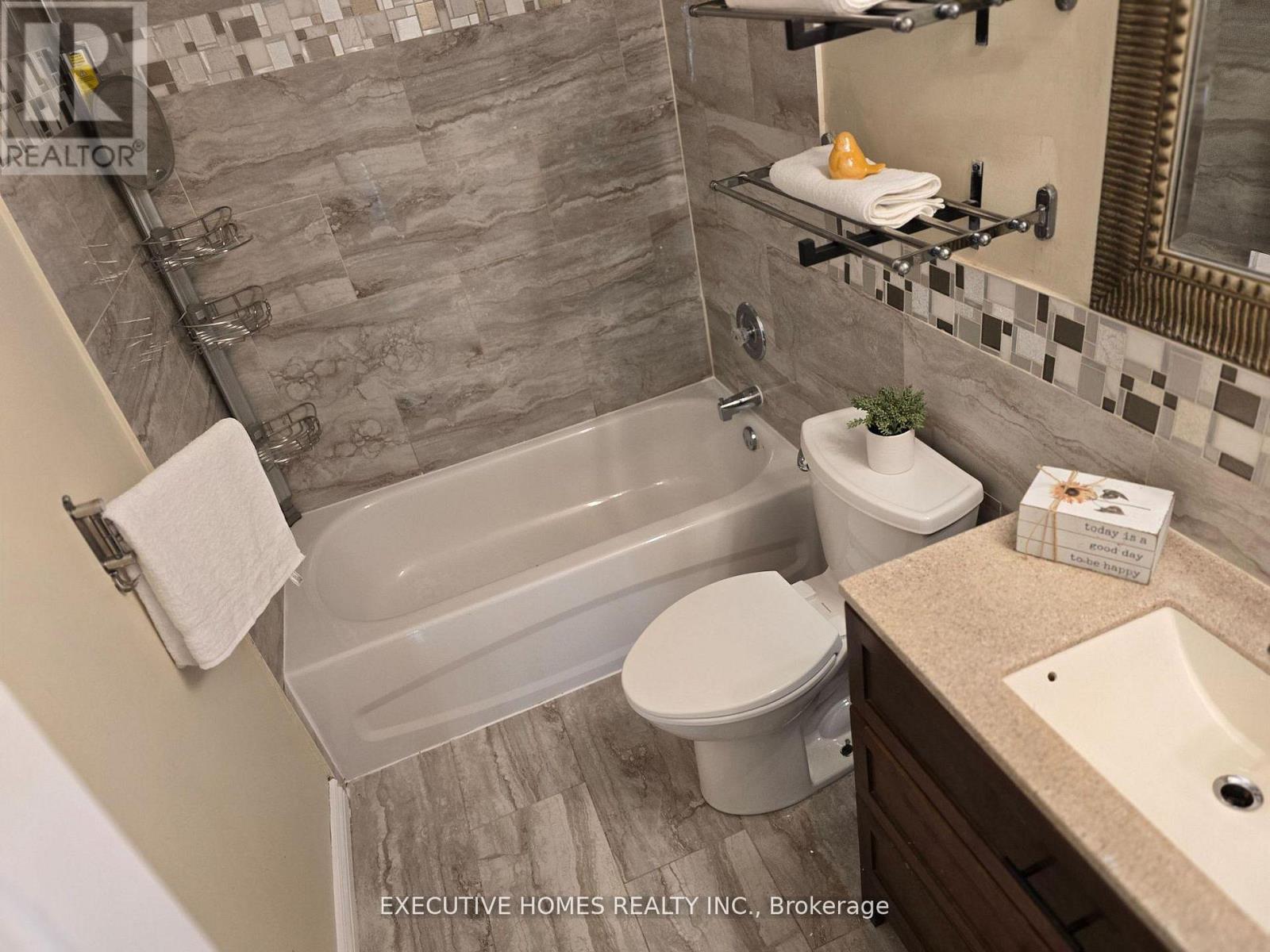 60 - 61 Collins Crescent, Brampton, Ontario  L6V 3N1 - Photo 22 - W12840018