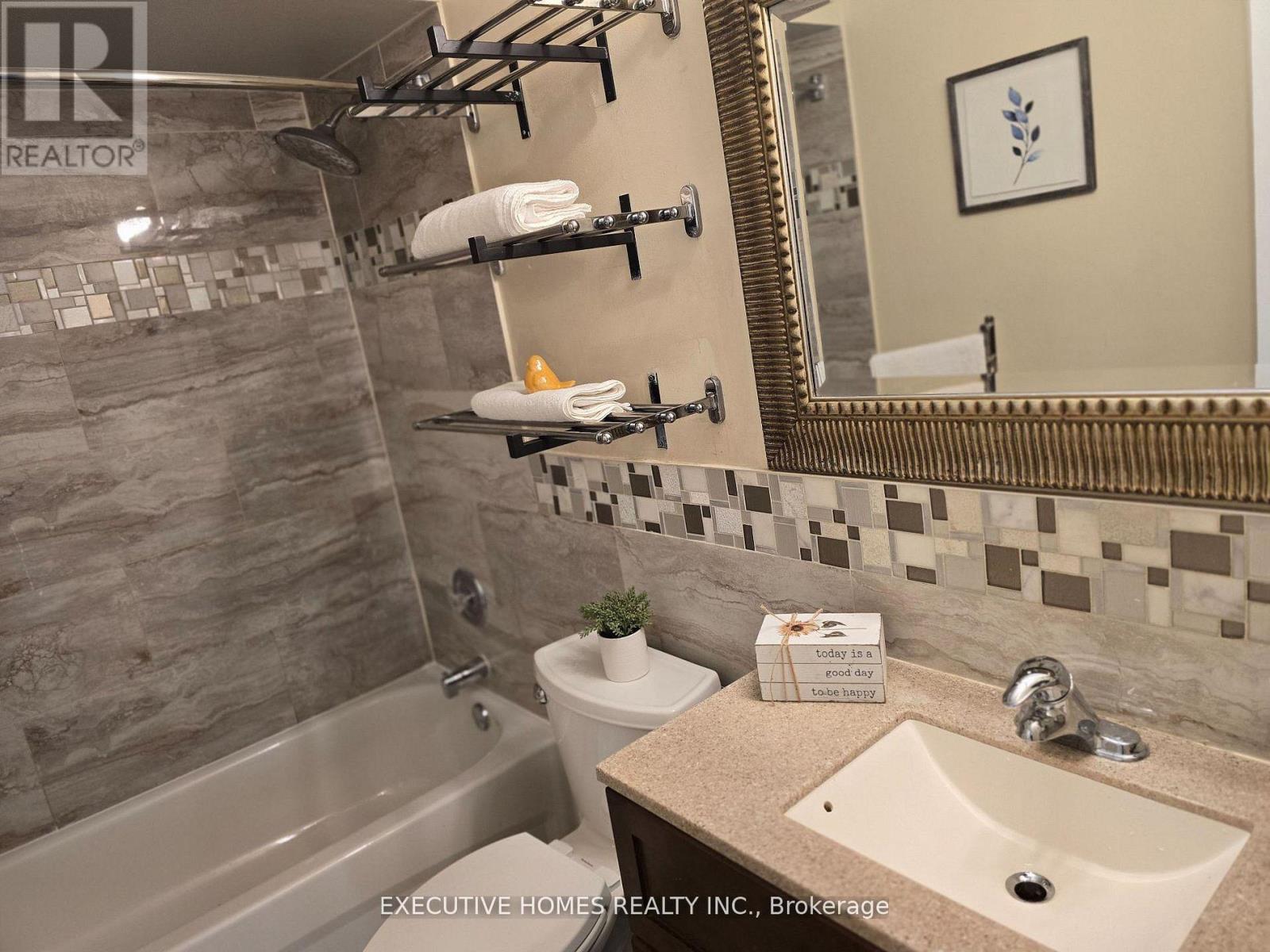 60 - 61 Collins Crescent, Brampton, Ontario  L6V 3N1 - Photo 23 - W12840018