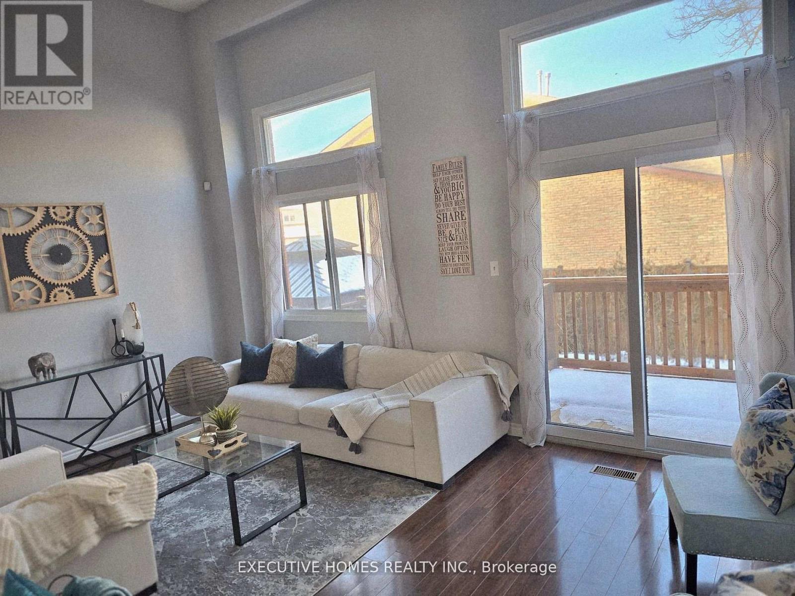 60 - 61 Collins Crescent, Brampton, Ontario  L6V 3N1 - Photo 9 - W12840018