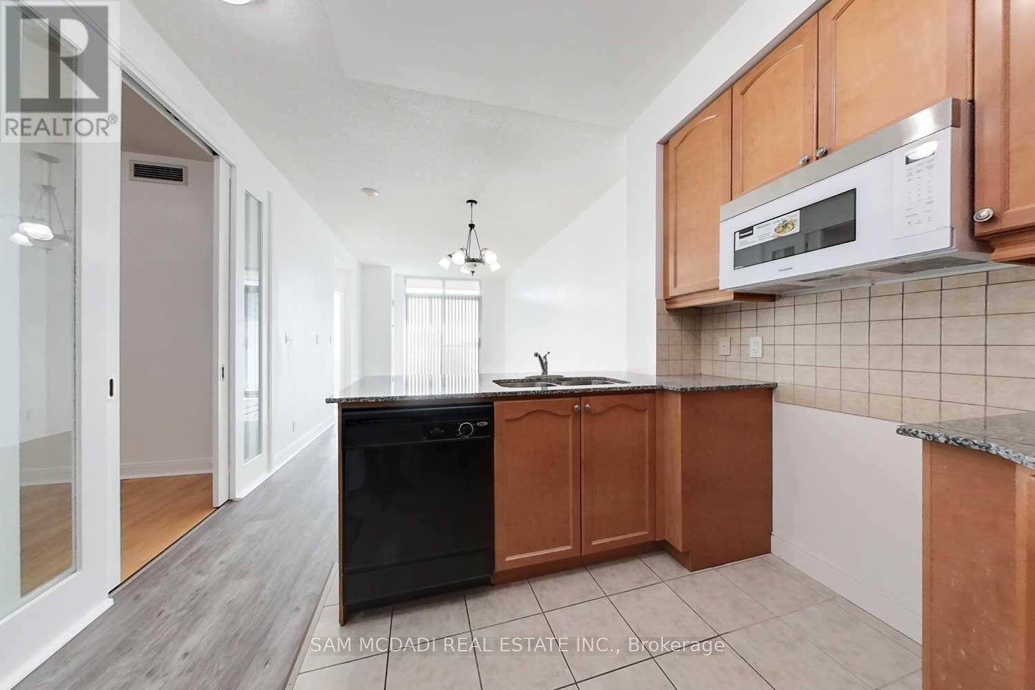 1604 - 70 Absolute Avenue, Mississauga, Ontario  L4Z 0A4 - Photo 13 - W12840032