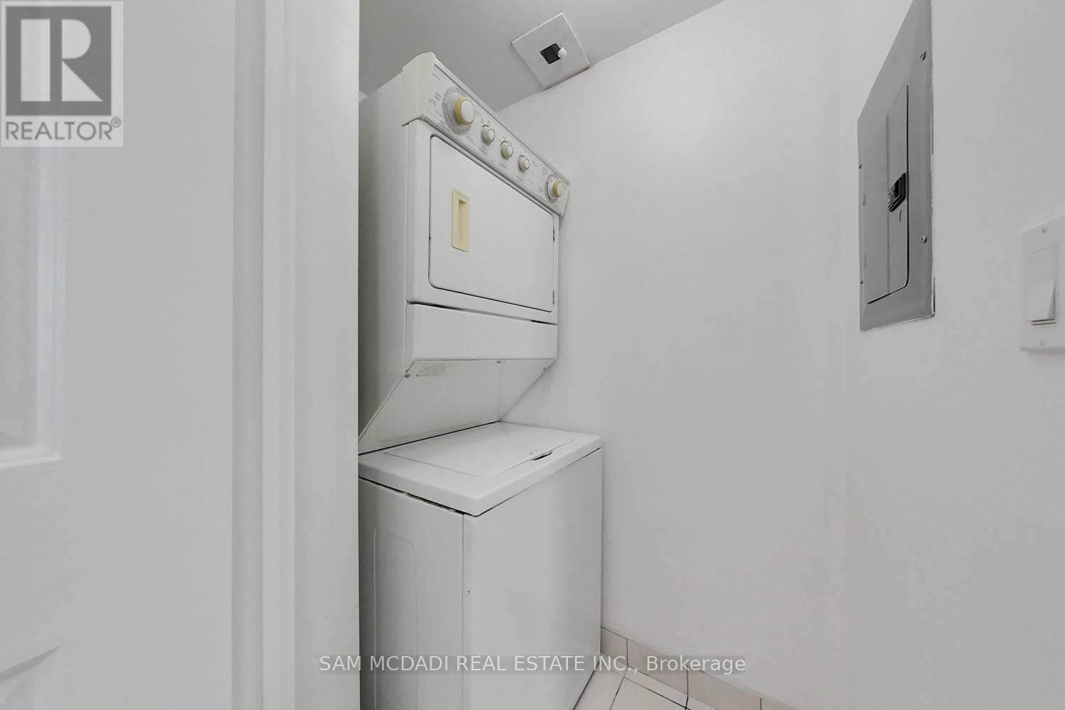 1604 - 70 Absolute Avenue, Mississauga, Ontario  L4Z 0A4 - Photo 14 - W12840032