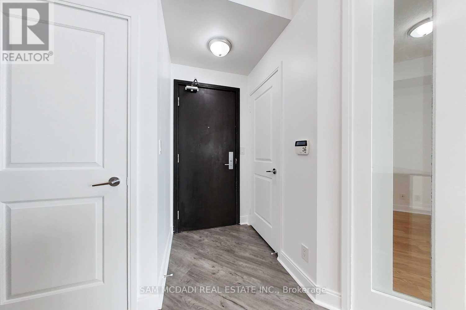 1604 - 70 Absolute Avenue, Mississauga, Ontario  L4Z 0A4 - Photo 4 - W12840032