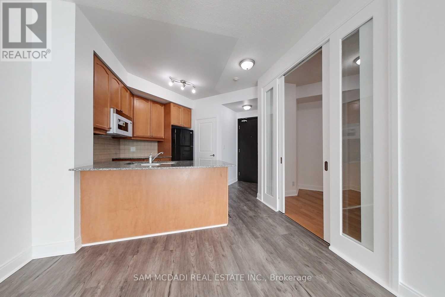 1604 - 70 Absolute Avenue, Mississauga, Ontario  L4Z 0A4 - Photo 6 - W12840032