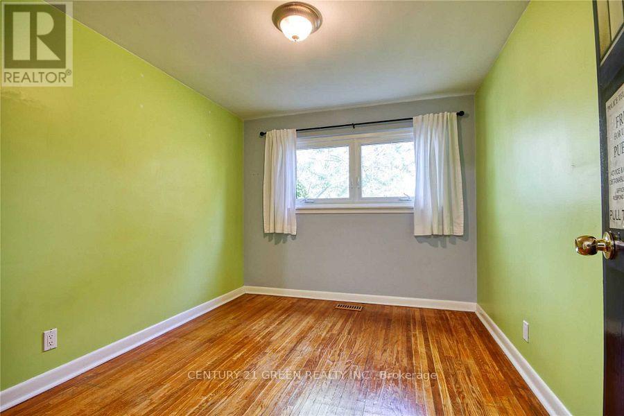 12 Joycelyn Drive, Mississauga, Ontario  L5M 1T6 - Photo 15 - W12840040