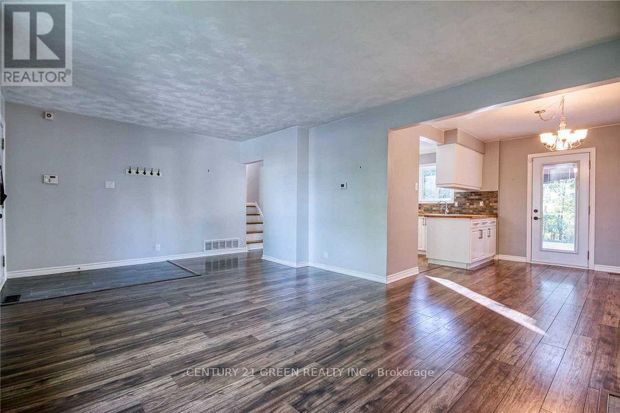 12 Joycelyn Drive, Mississauga, Ontario  L5M 1T6 - Photo 5 - W12840040