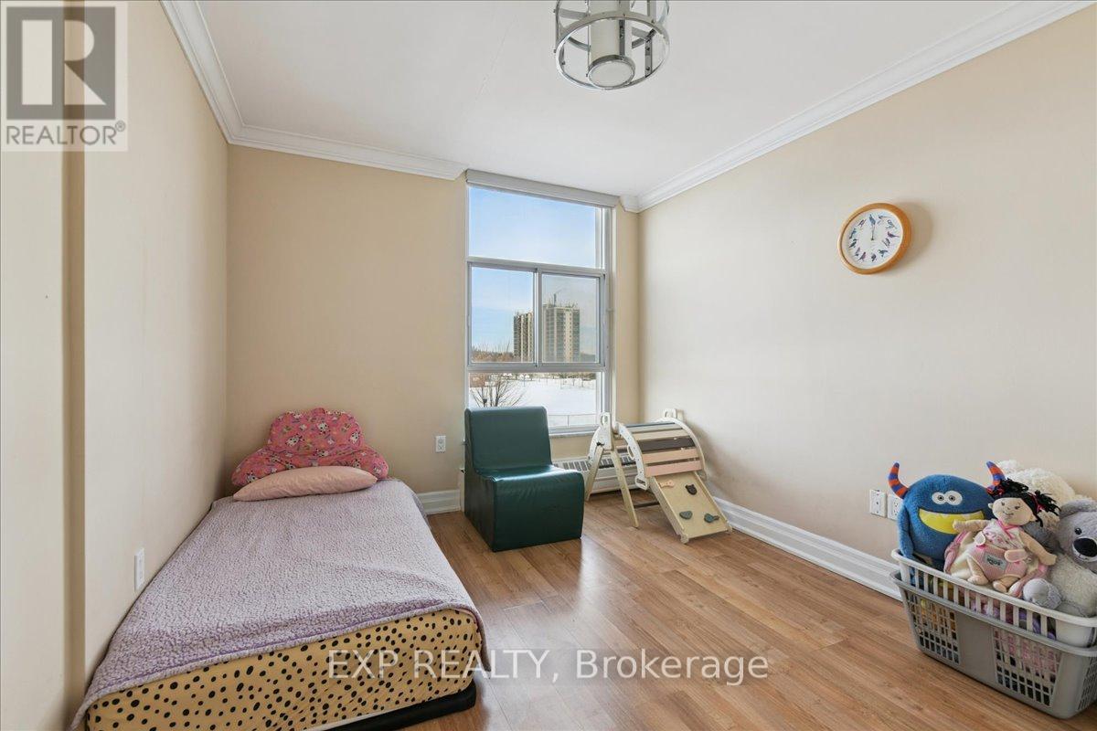 412 - 44 Longbourne Drive, Toronto (Willowridge-Martingrove-Richview), Ontario M9R 2M7 - Photo 13 - W12840086