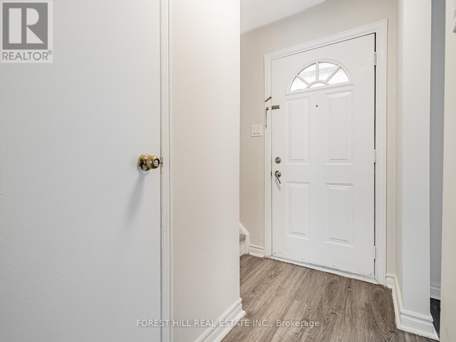 25 - 16 Rexdale Boulevard, Toronto (Rexdale-Kipling), Ontario  M9W 5Z3 - Photo 4 - W12840140