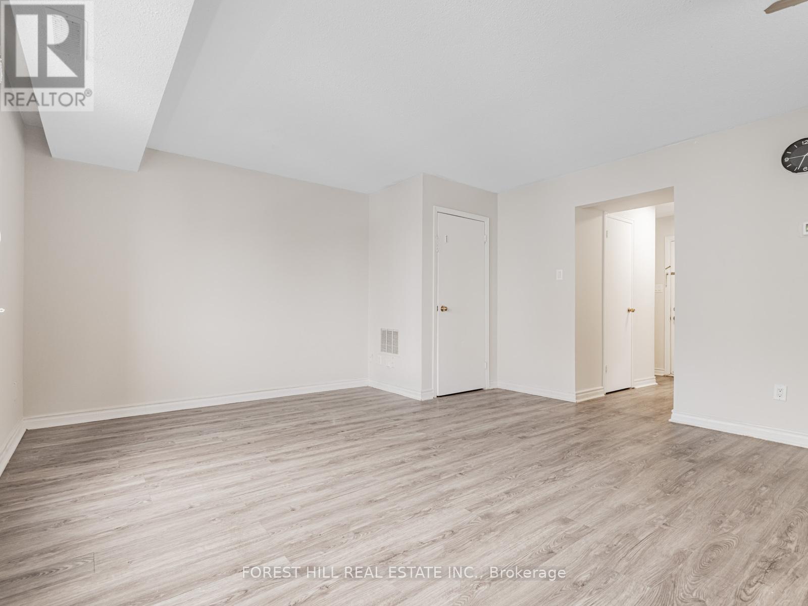25 - 16 Rexdale Boulevard, Toronto (Rexdale-Kipling), Ontario  M9W 5Z3 - Photo 8 - W12840140