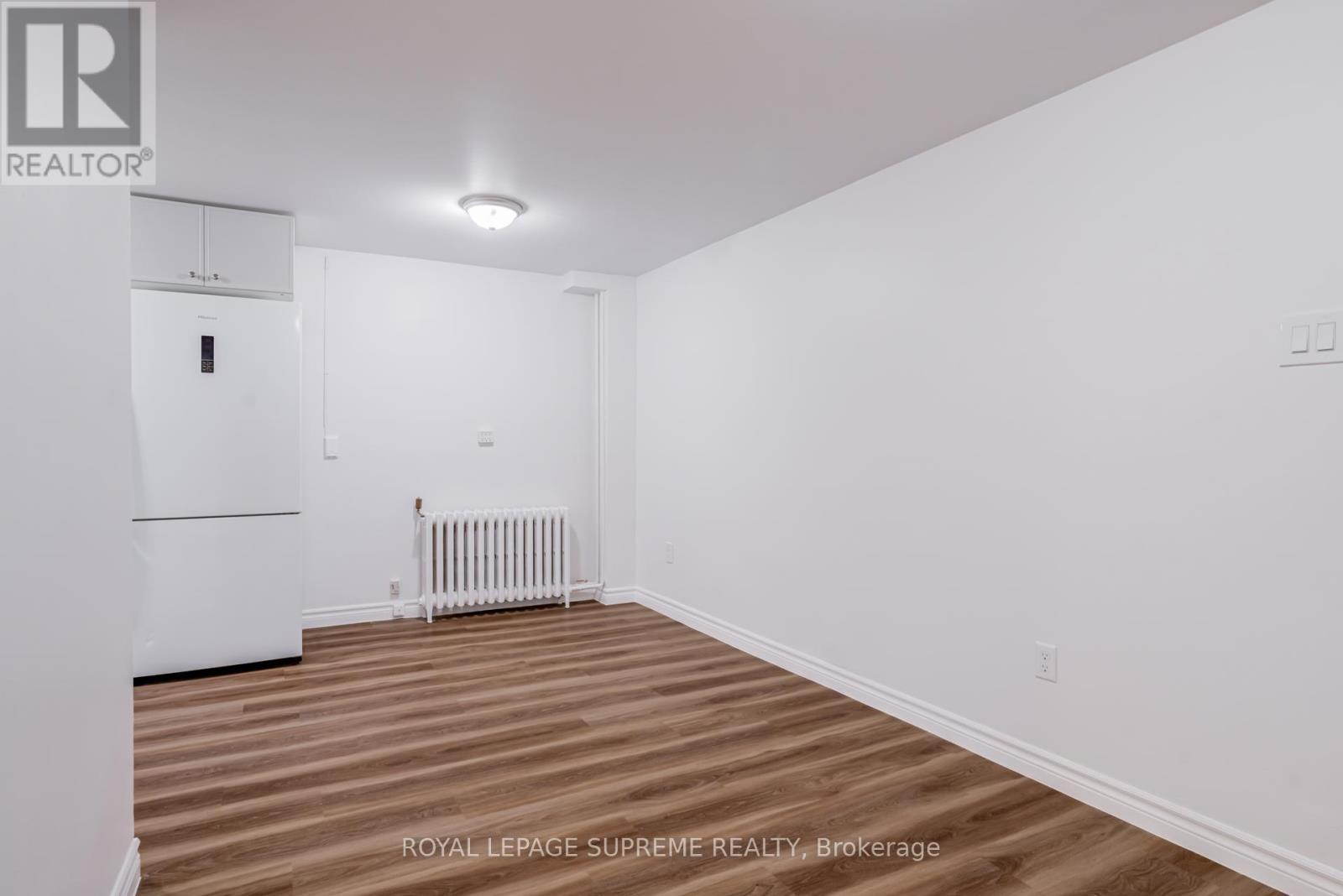 Lower - 224 Christie Street, Toronto, Ontario  M6G 3B7 - Photo 11 - W12840168
