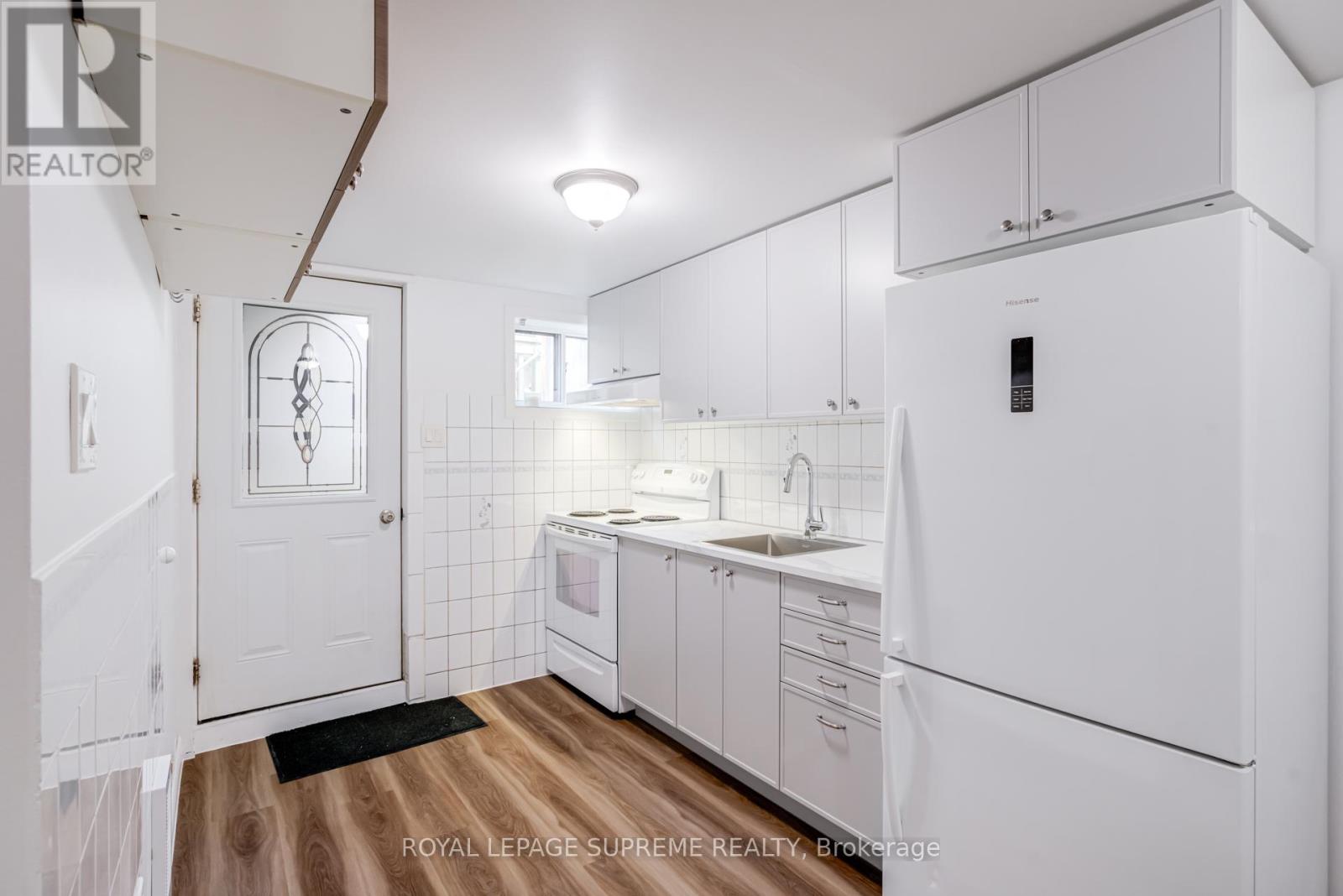 Lower - 224 Christie Street, Toronto, Ontario  M6G 3B7 - Photo 15 - W12840168