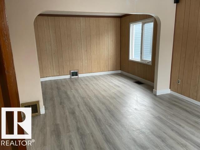 10917 96 St Nw, Edmonton, Alberta  T5H 2K4 - Photo 5 - E4475559