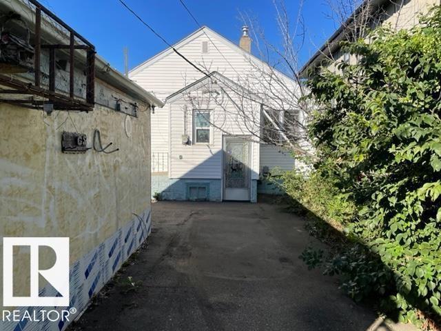 10917 96 St Nw, Edmonton, Alberta  T5H 2K4 - Photo 2 - E4475559