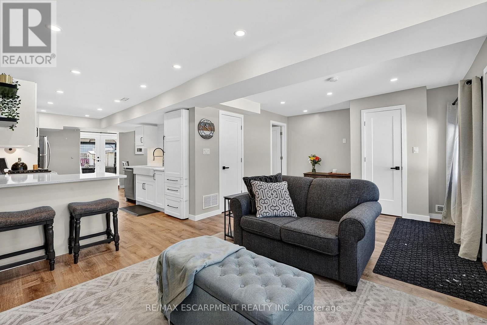 162 Dufferin Street, West Lincoln, Ontario  L0R 2A0 - Photo 5 - X12840024