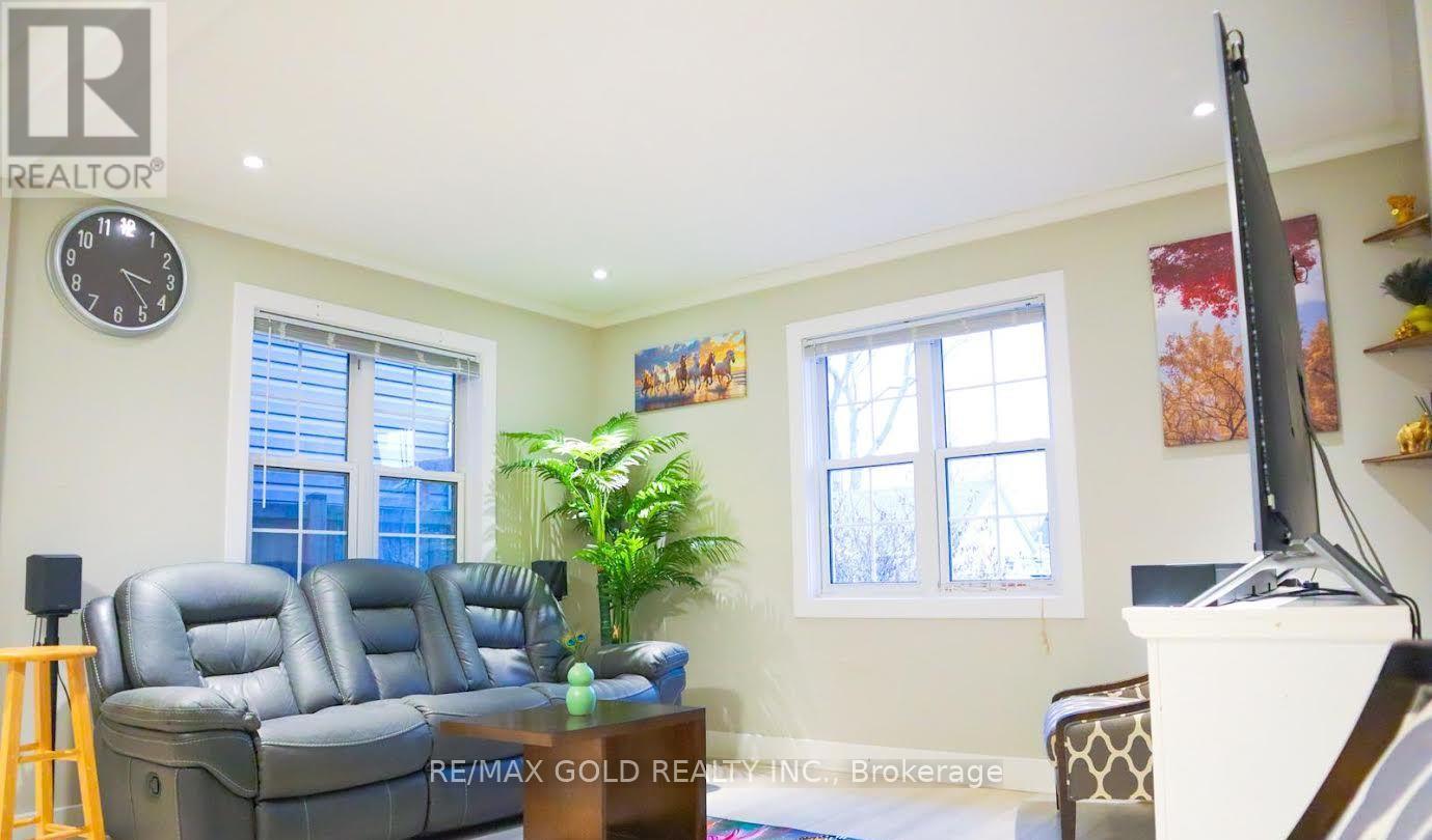 15 Shelley Avenue, St. Catharines, Ontario  L2N 5L4 - Photo 13 - X12840070