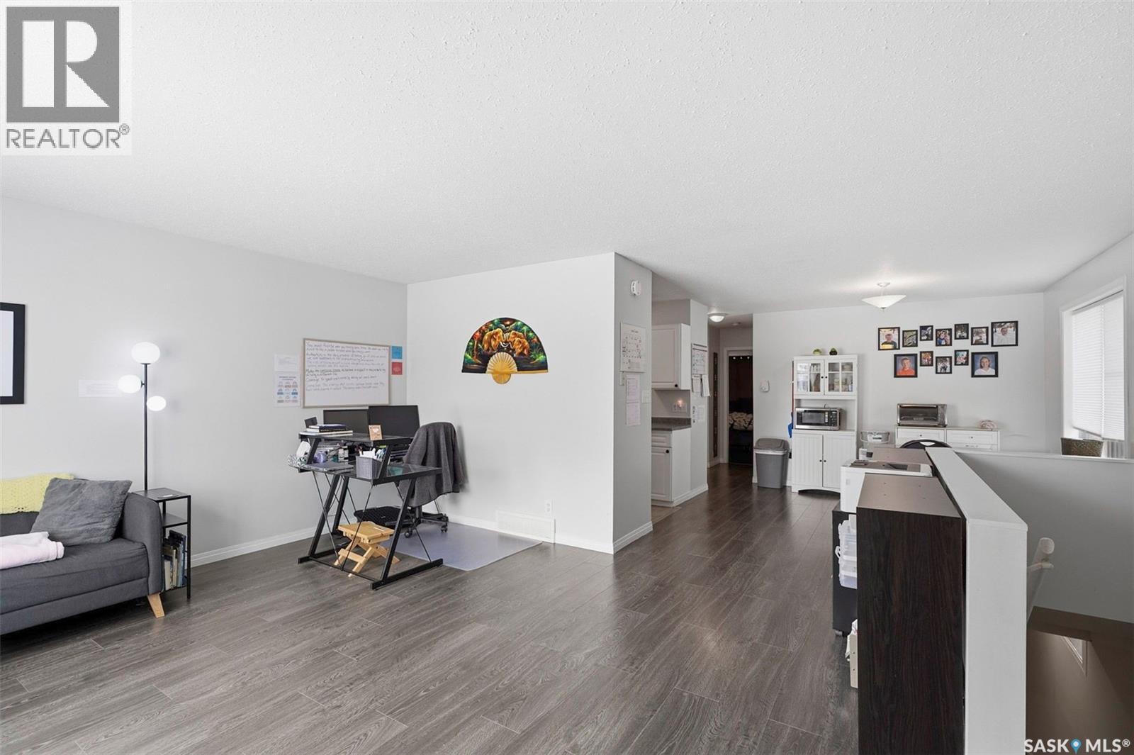 215a - 215b 3rd Street, Dalmeny, Saskatchewan  S0K 1A0 - Photo 4 - SK029619