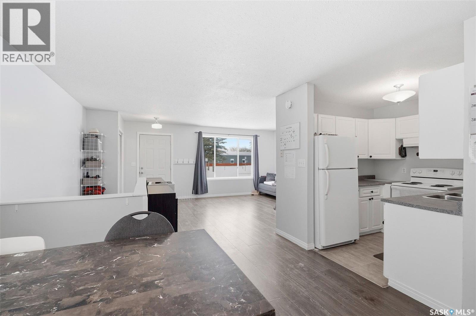 215a - 215b 3rd Street, Dalmeny, Saskatchewan  S0K 1A0 - Photo 5 - SK029619