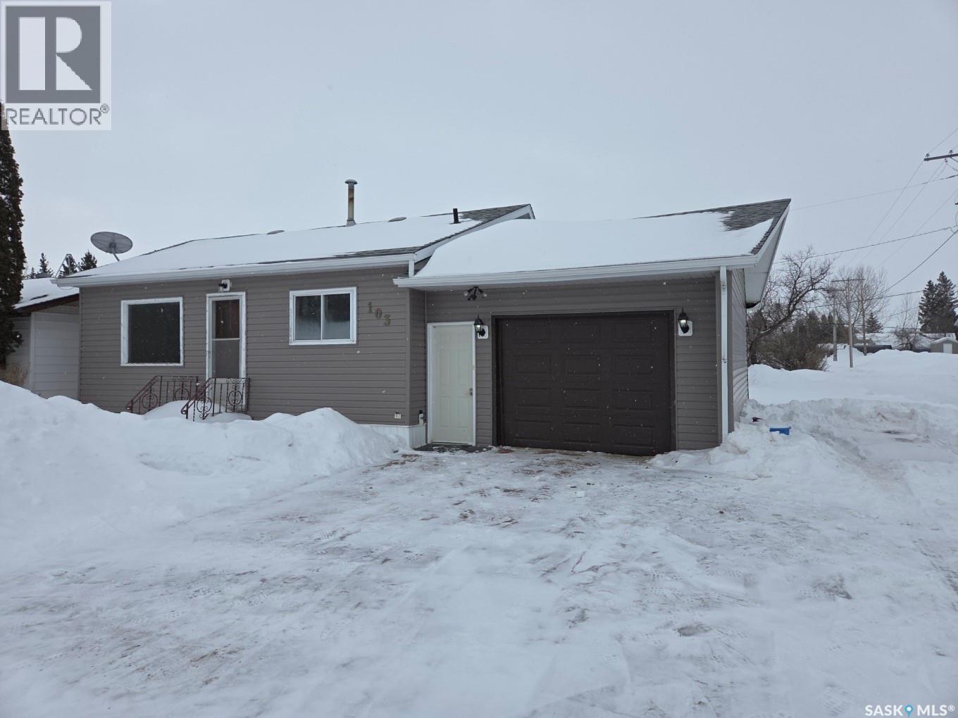 103 Railway AVENUE S, middle lake, Saskatchewan