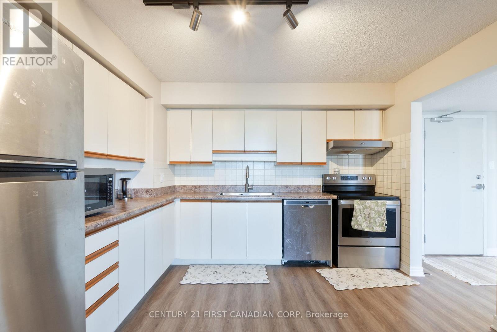 412 - 600 Talbot Street, London East, Ontario  N6A 5L9 - Photo 10 - X12775902