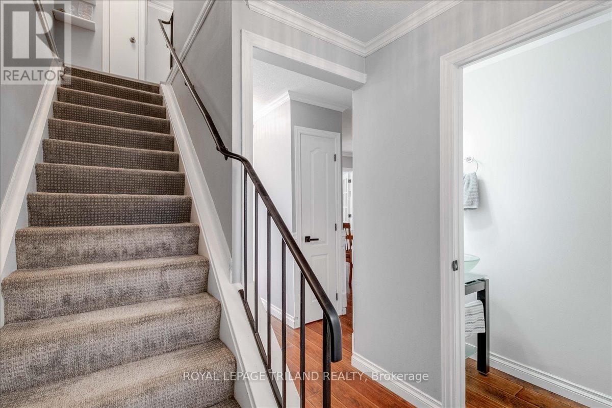 Photo 4 of 43 for 120 - 1330 Jalna Boulevard