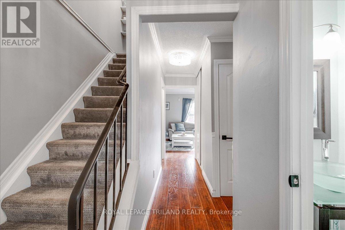 Photo 5 of 43 for 120 - 1330 Jalna Boulevard