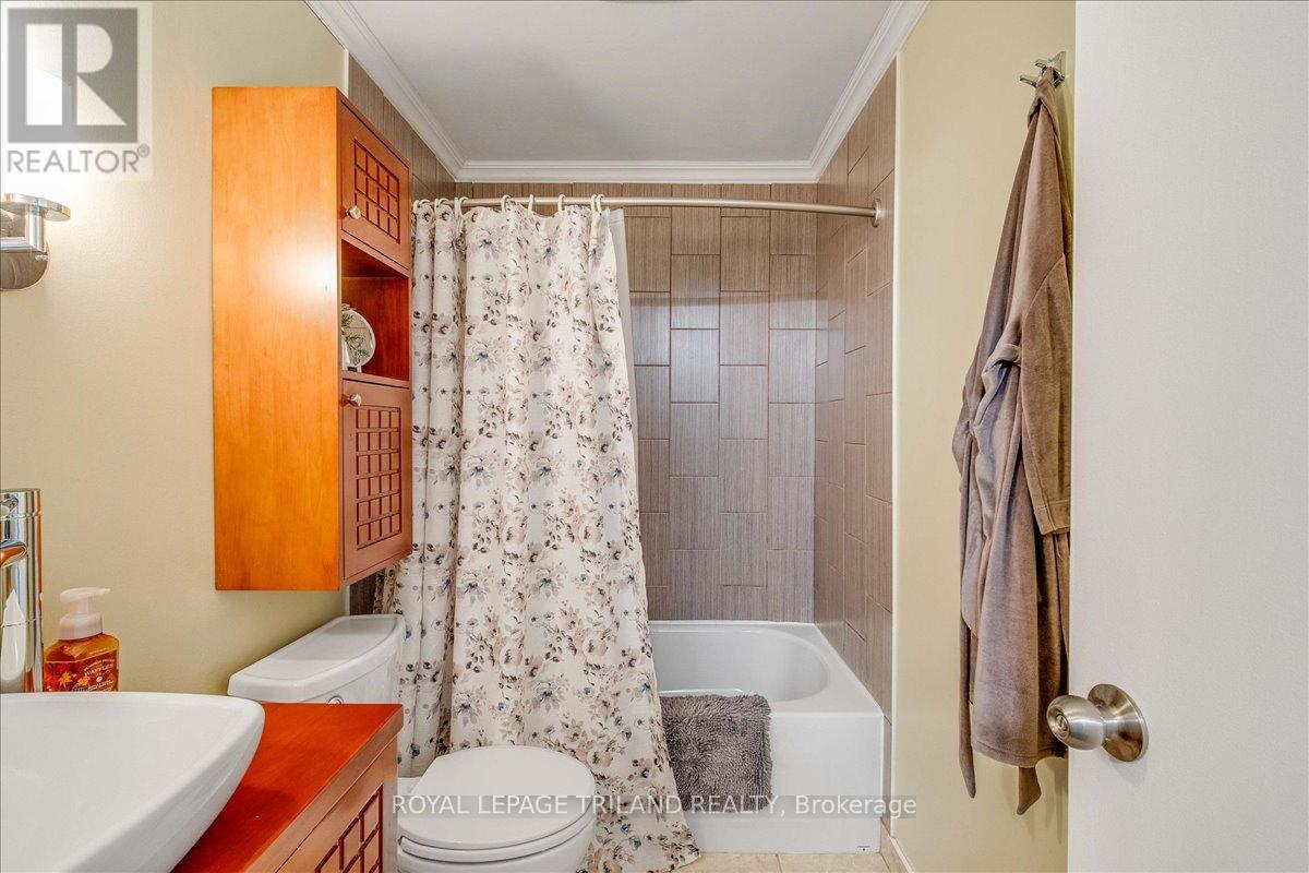 120 - 1330 Jalna Boulevard, London South (South X), Ontario  N6E 2H7 - Photo 22 - X12837744