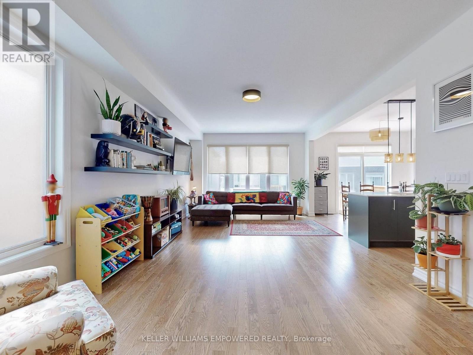 28 Gemini Drive, Barrie, Ontario  L9J 0P6 - Photo 5 - S12836200