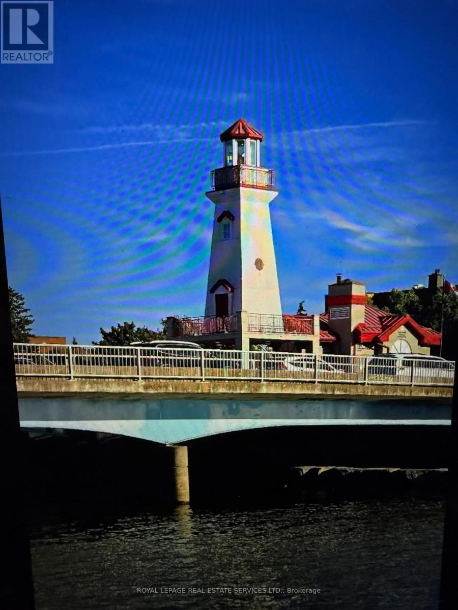 1 - 52 Peter Street, Mississauga, Ontario  L5H 2G8 - Photo 17 - W12812968