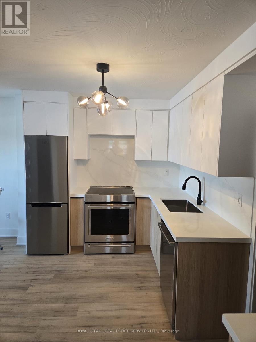 1 - 52 PETER STREET, Mississauga, Ontario