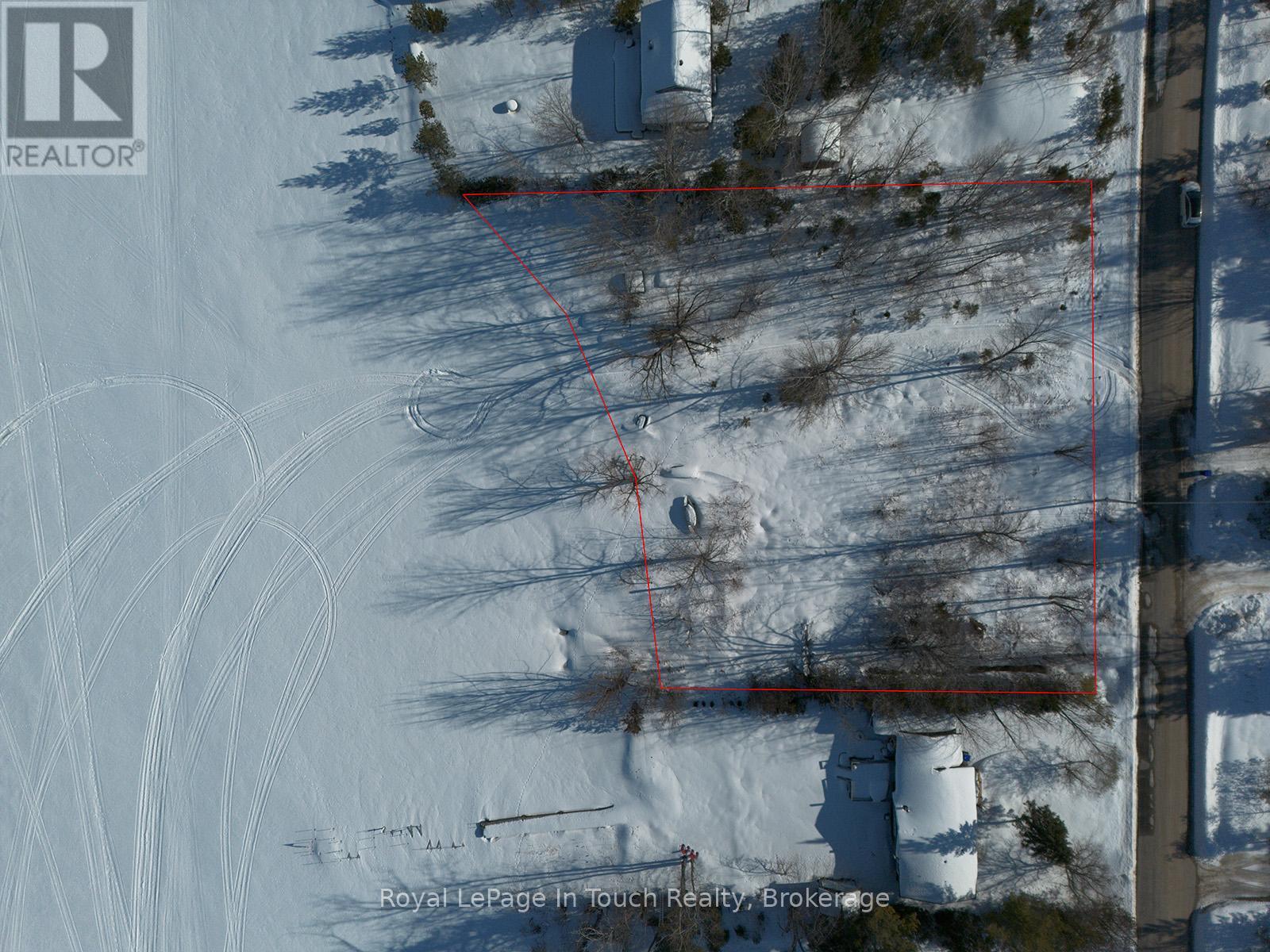 57 Bass Bay Drive, Tay, Ontario L0K 2A0 - Photo 10 - S12840216