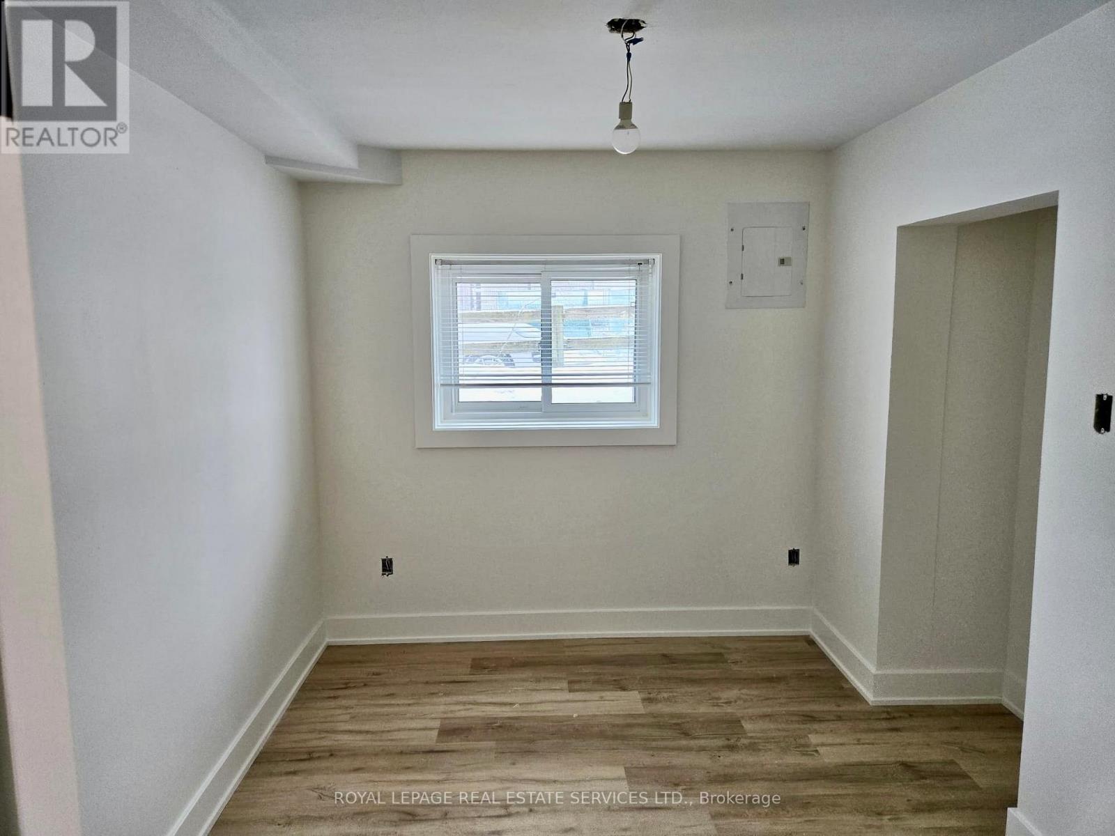 1 - 52 Peter Street, Mississauga, Ontario  L5H 2G8 - Photo 12 - W12812968