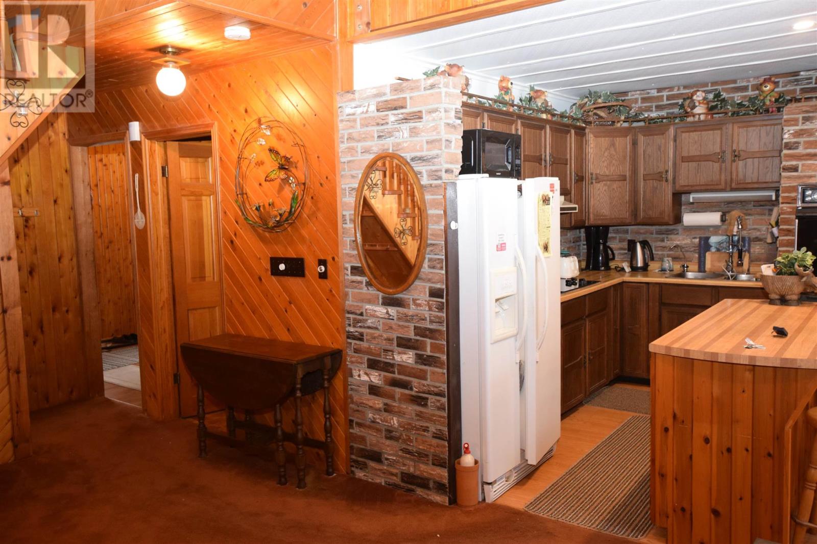 109 Cressey Rd, Thessalon, Ontario  P0R 1L0 - Photo 11 - SM260393