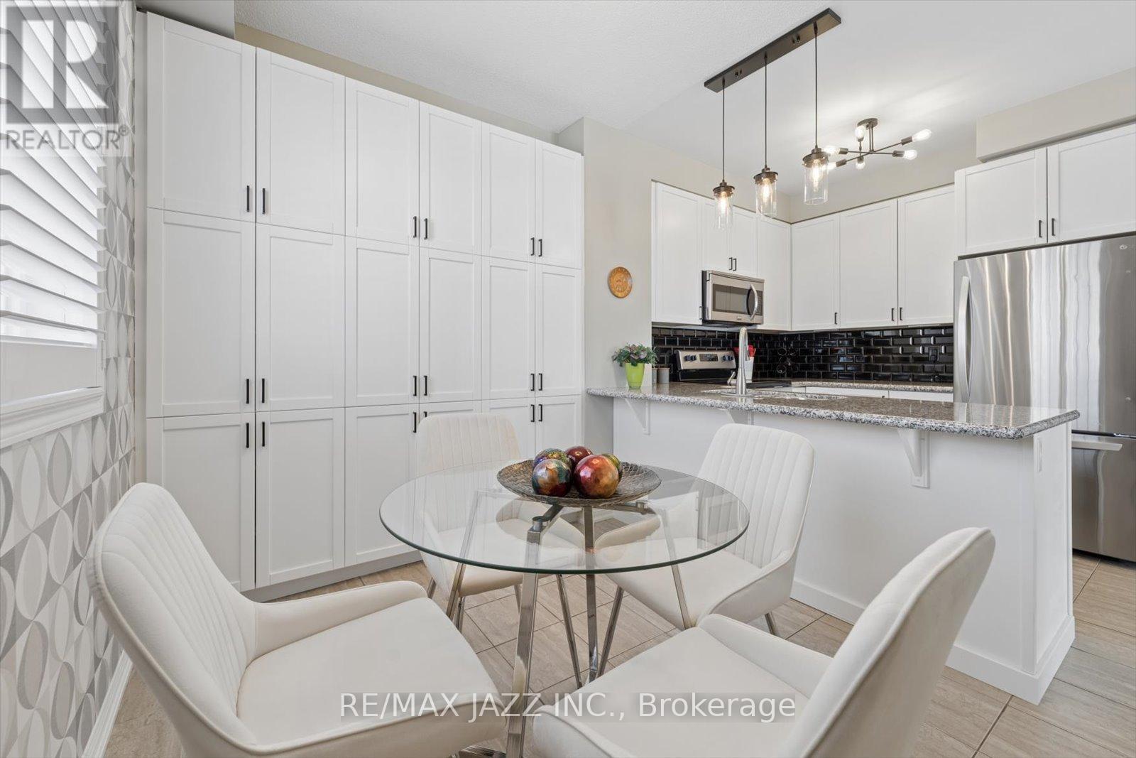 312 - 54 Harvey Johnston Way, Whitby, Ontario  L1M 0J7 - Photo 12 - E12840224