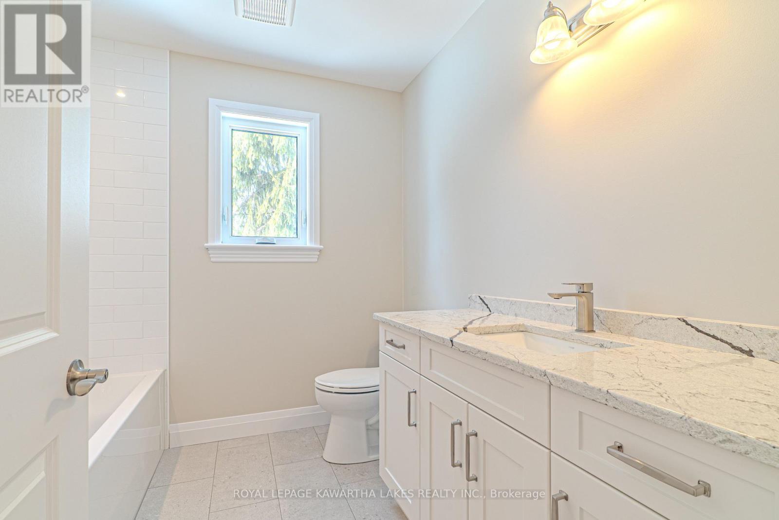 10 Patrick Street, Kawartha Lakes, Ontario  K0M 2B0 - Photo 24 - X12840210