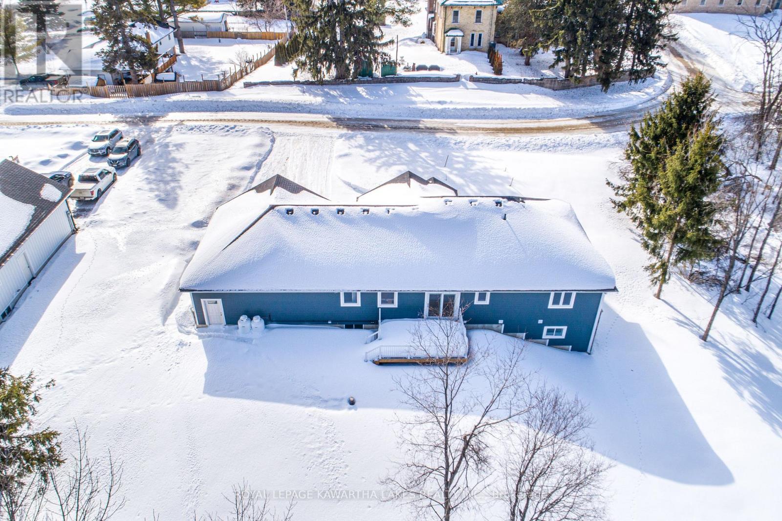 10 Patrick Street, Kawartha Lakes, Ontario  K0M 2B0 - Photo 34 - X12840210