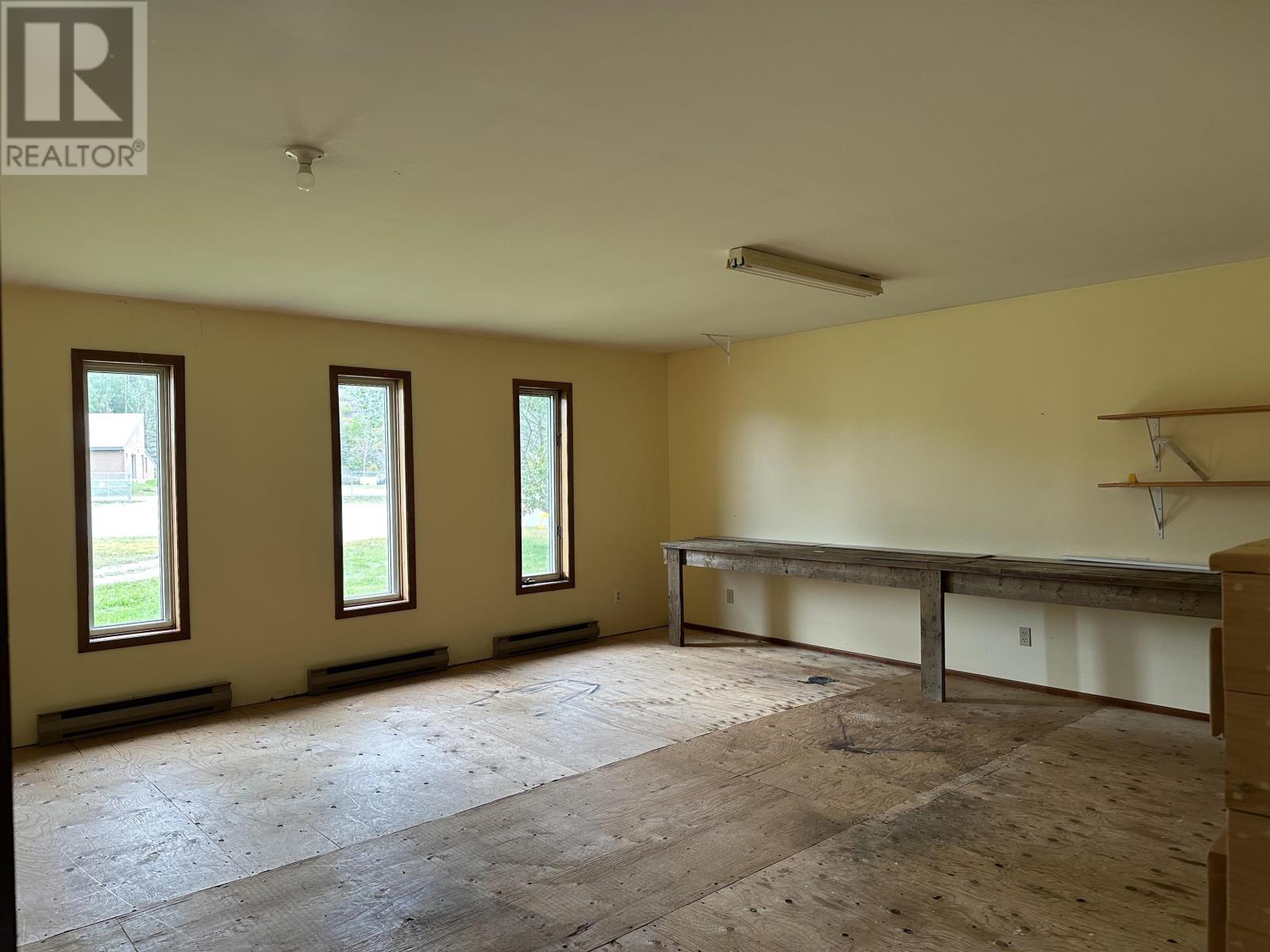 100 Centennial Dr, Schreiber, Ontario  P0T 2S0 - Photo 31 - TB252681