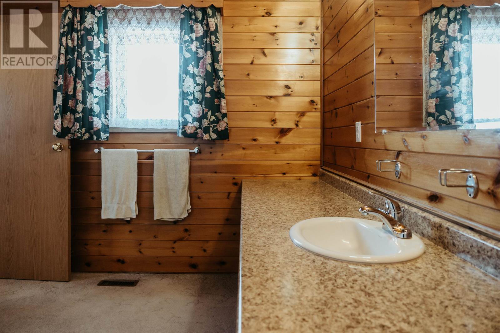 996 Redditt Rd, Kenora, Ontario  P9N 0E3 - Photo 13 - TB2600340