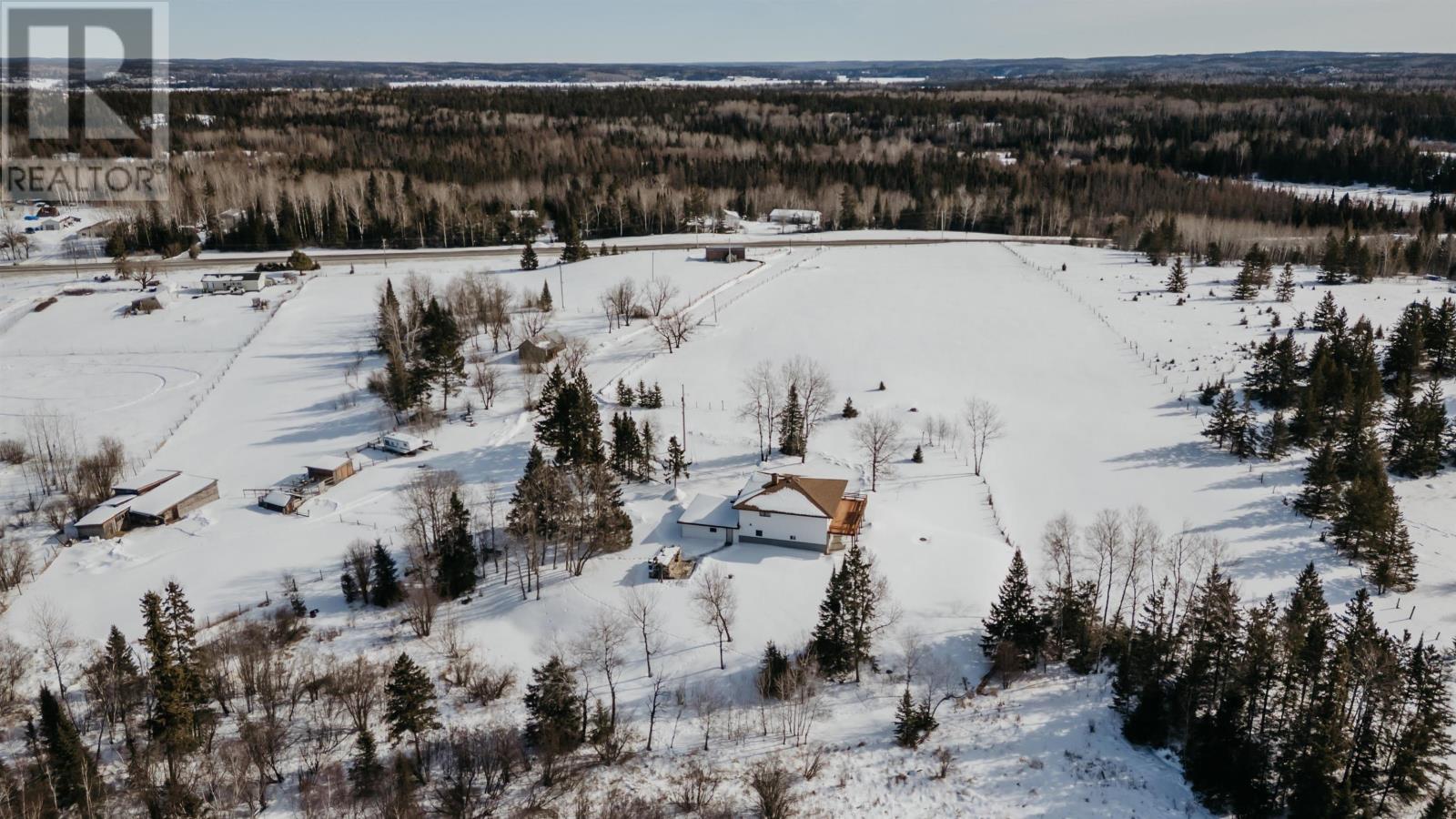 996 Redditt Rd, Kenora, Ontario  P9N 0E3 - Photo 2 - TB2600340