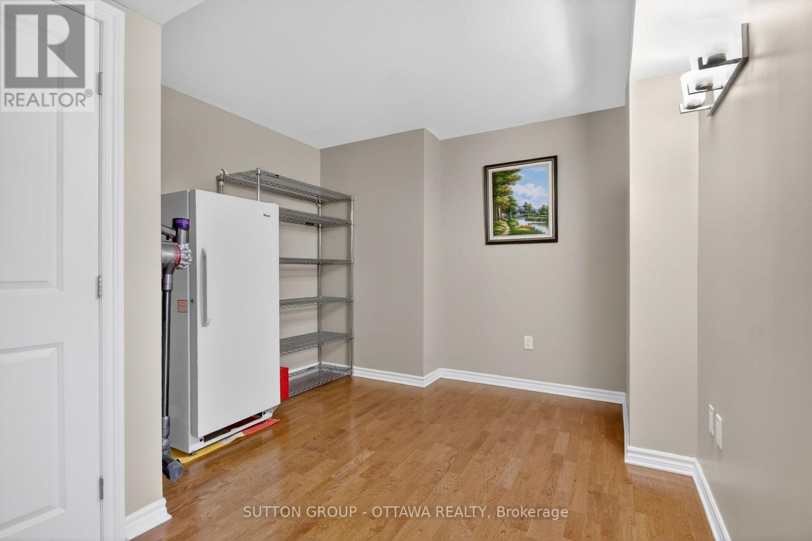 507 - 314 Central Park Drive, Ottawa, Ontario K2C 0R2 - Photo 10 - X12840324