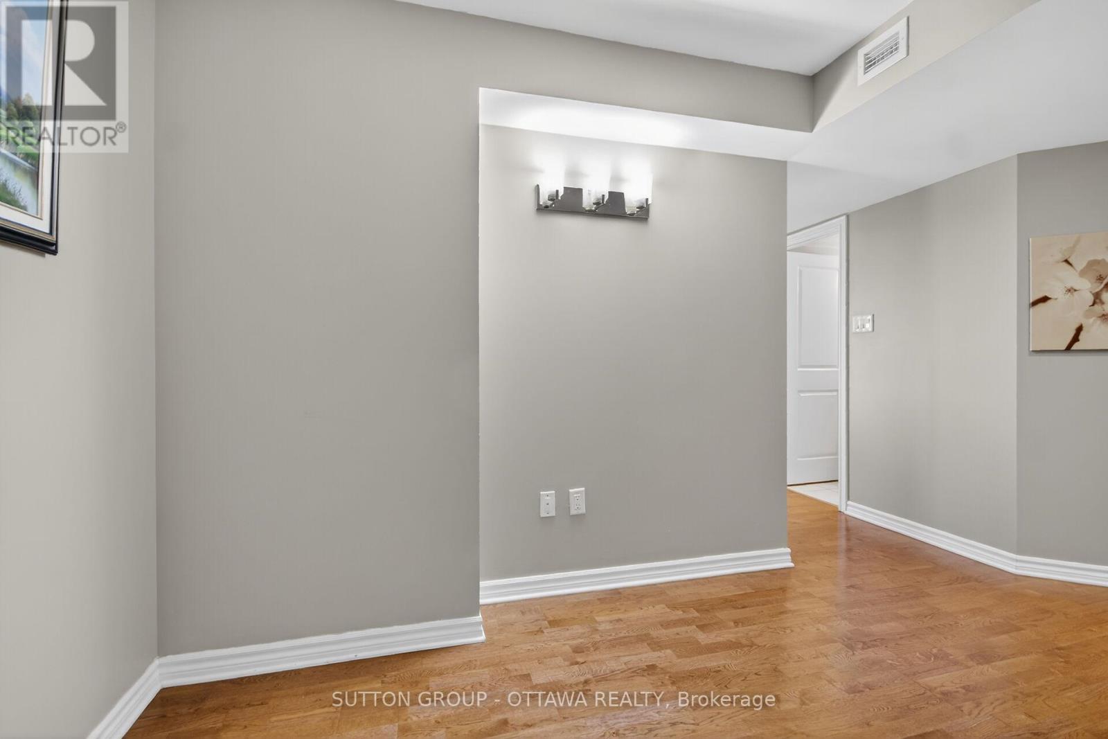 507 - 314 Central Park Drive, Ottawa, Ontario K2C 0R2 - Photo 11 - X12840324