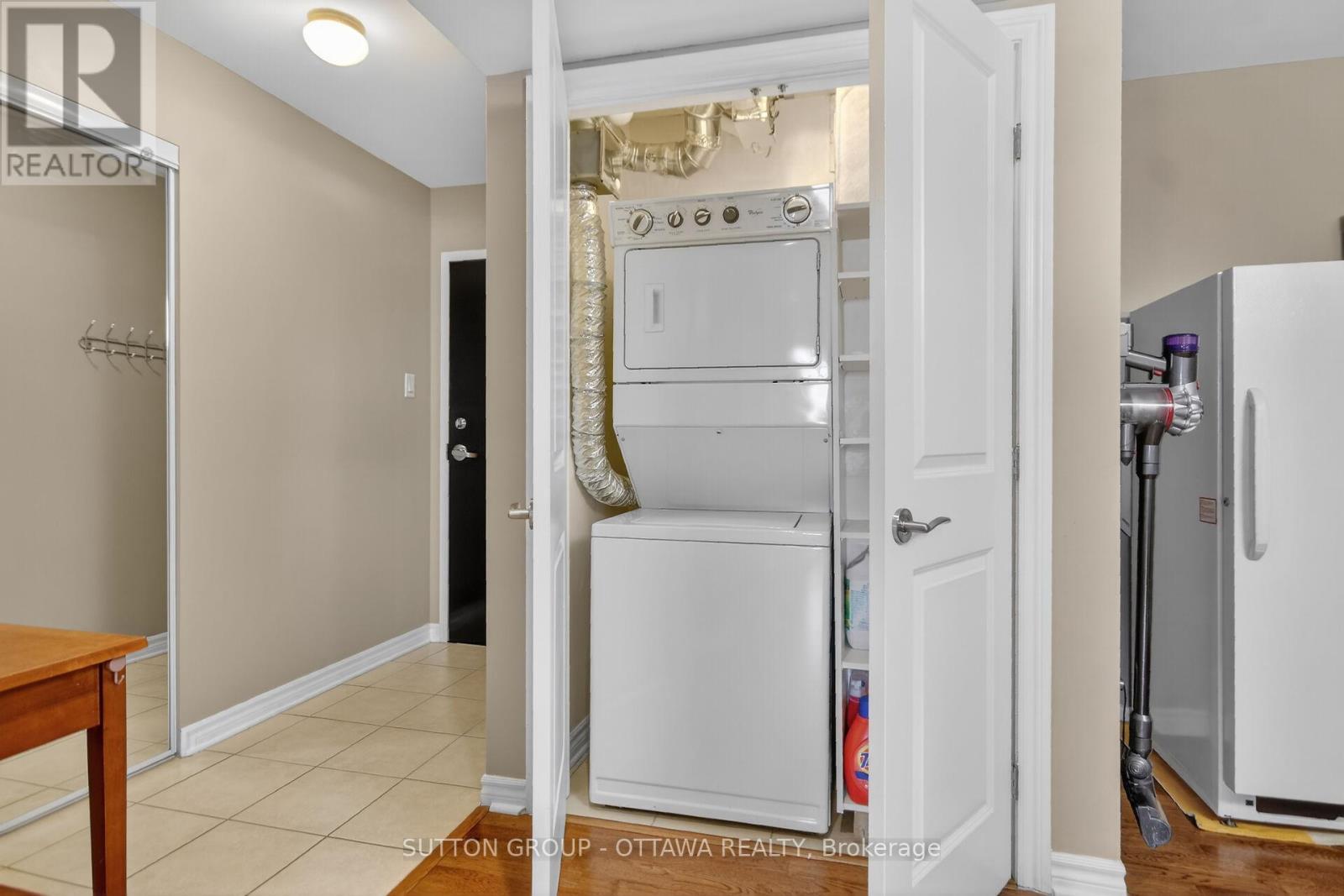 507 - 314 Central Park Drive, Ottawa, Ontario K2C 0R2 - Photo 7 - X12840324