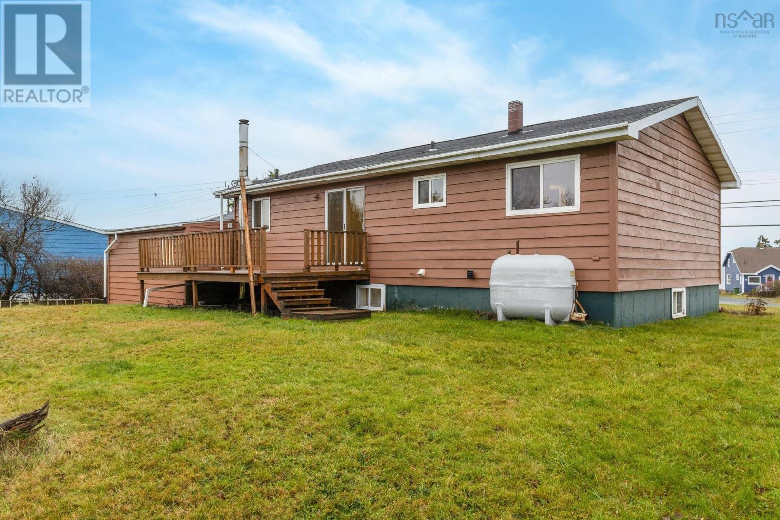 1992 Shore Road, Eastern Passage, Nova Scotia B3G 1G8 - Photo 2 - 202600840