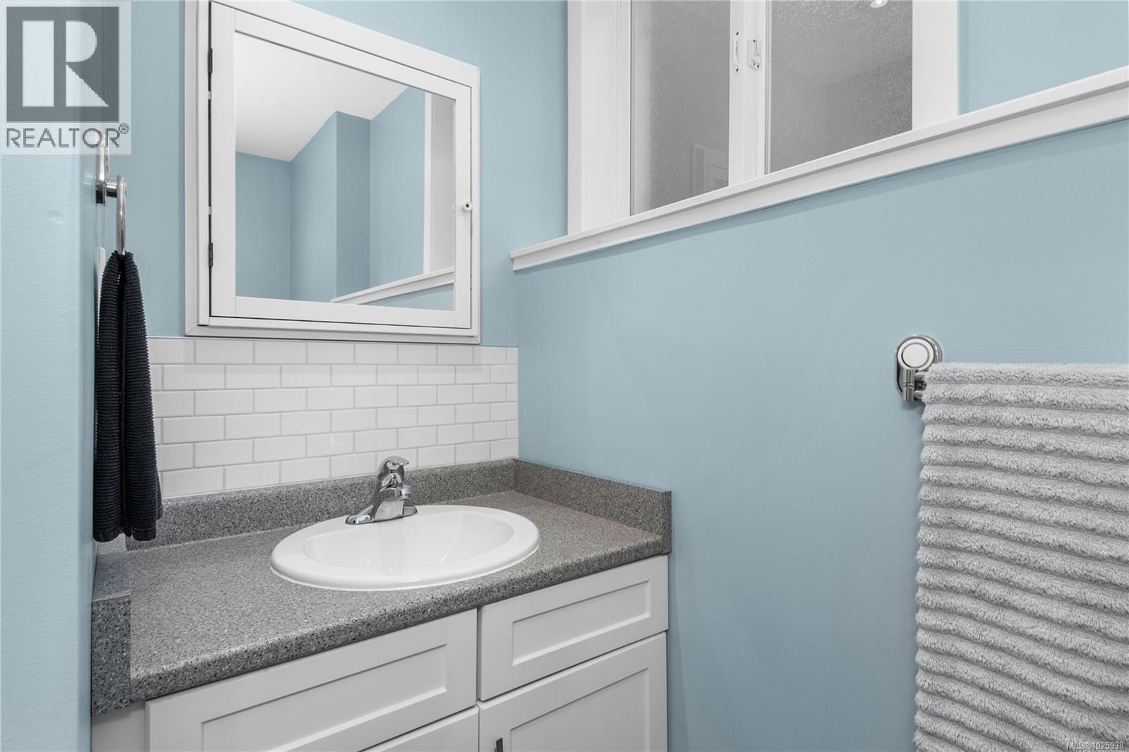 A 2320 Embleton Cres, Courtenay, British Columbia  V9N 8W9 - Photo 27 - 1025938