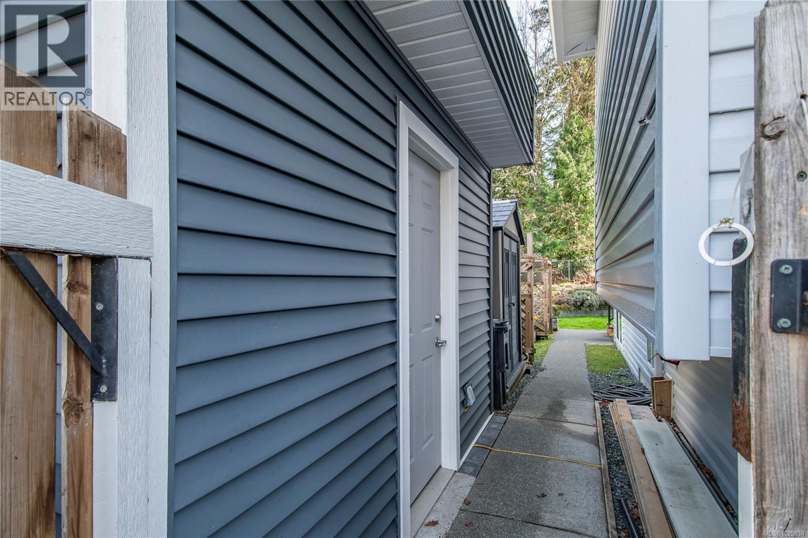 A 2320 Embleton Cres, Courtenay, British Columbia  V9N 8W9 - Photo 39 - 1025938